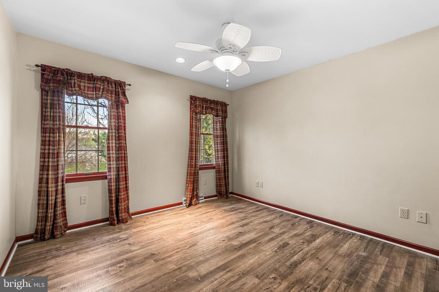 360 Dew Drop Road photo 33