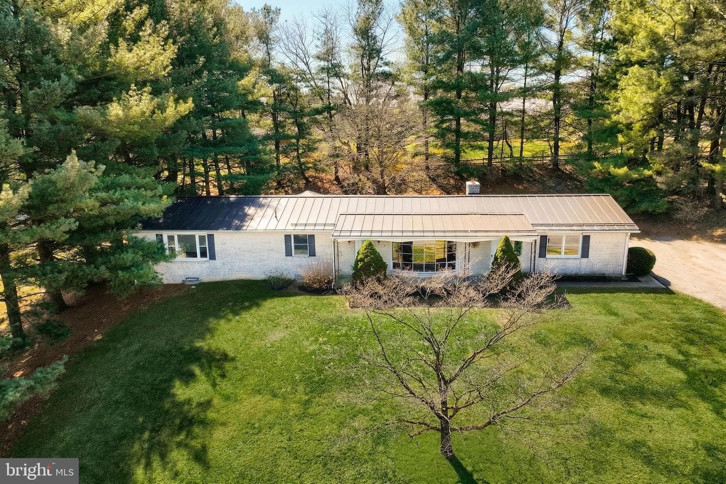 2501 Sunset Circle photo 44