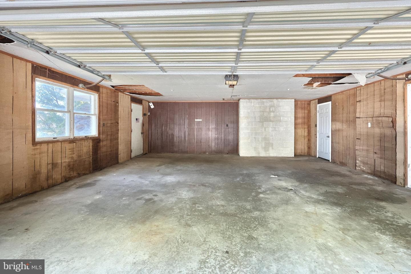 2501 Sunset Circle photo 7