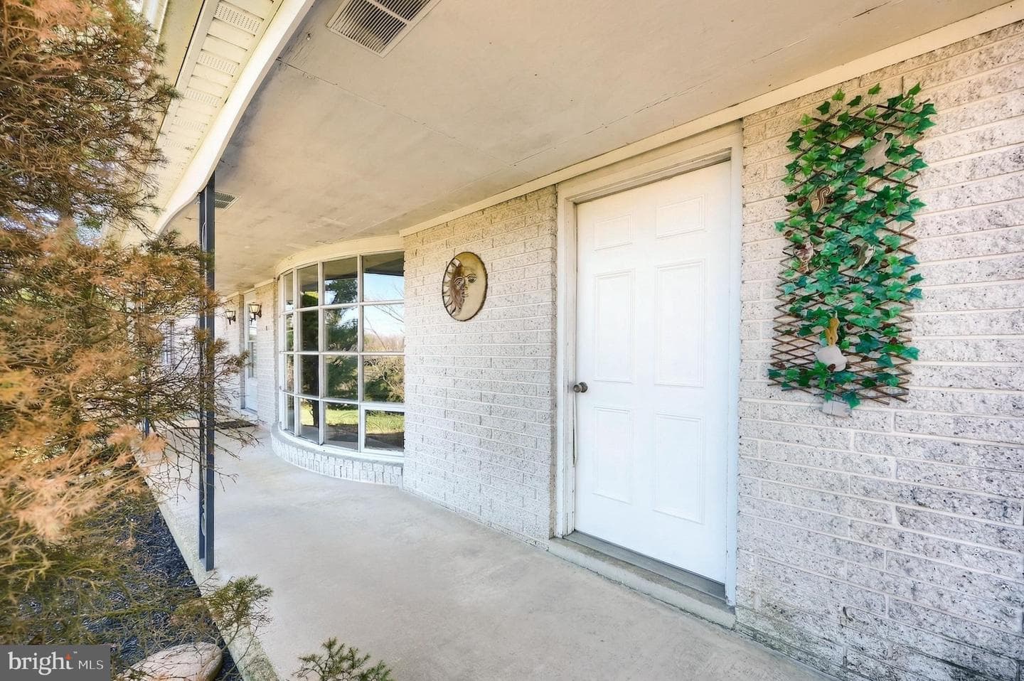 2501 Sunset Circle photo 9
