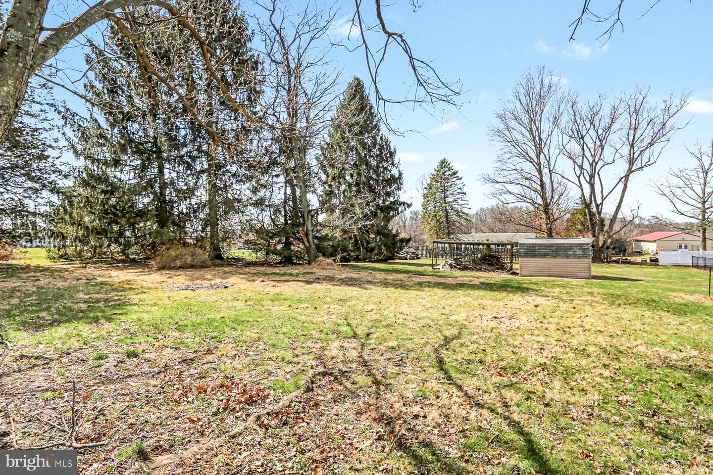 12 Locust Street photo 22