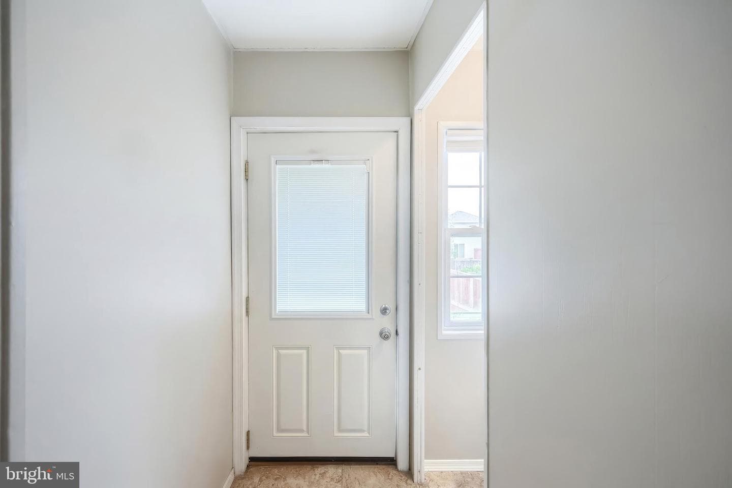 583 Mcallister Street photo 12