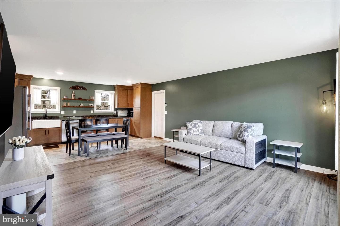 140 Burberry Lane photo 14
