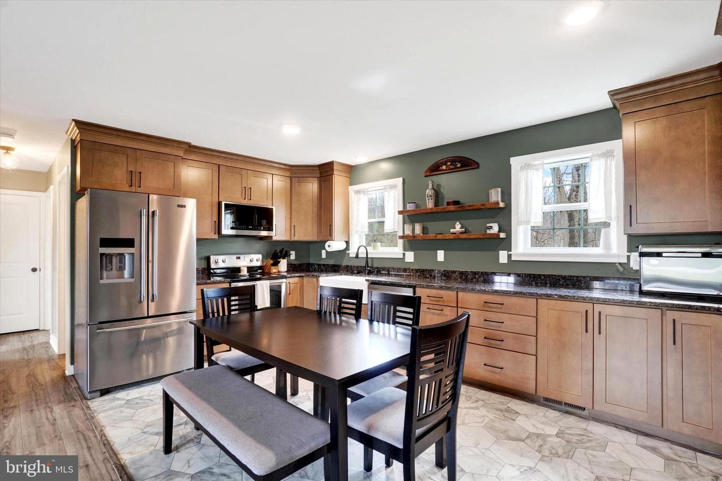 140 Burberry Lane photo 16