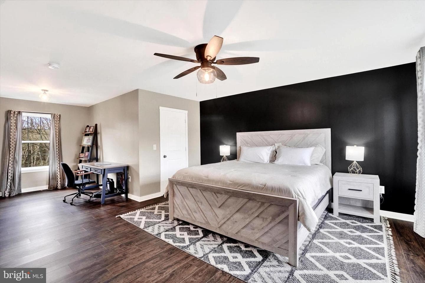 140 Burberry Lane photo 24