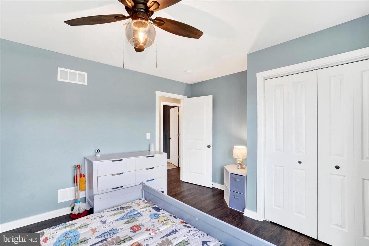 140 Burberry Lane photo 28