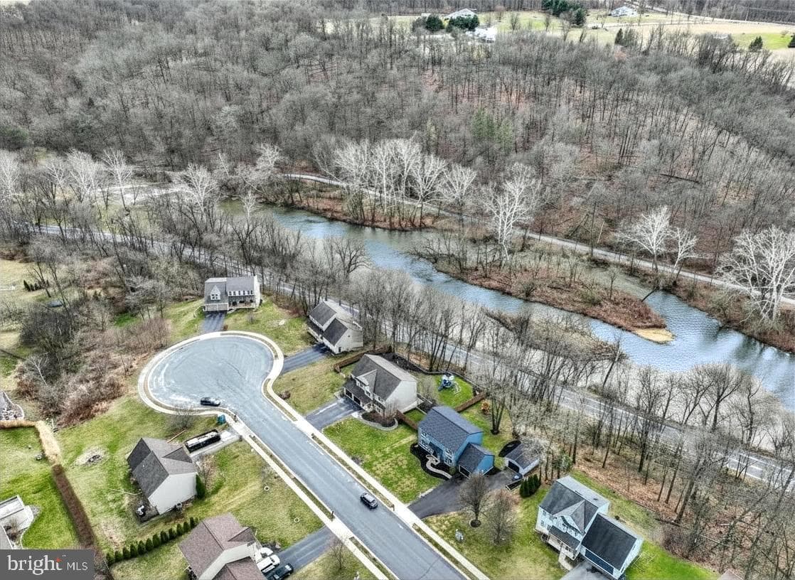 140 Burberry Lane photo 5