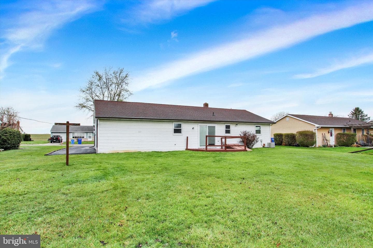 233 Lena Drive photo 3