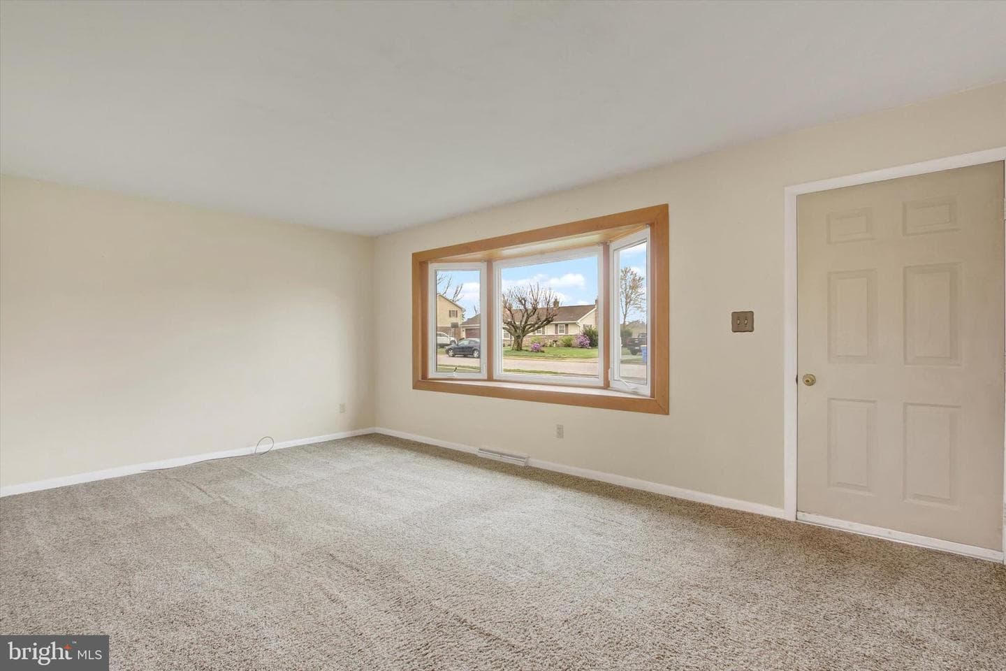 233 Lena Drive photo 9