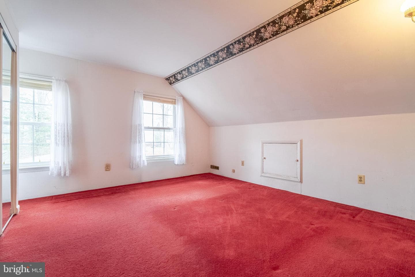 95 Massa Drive photo 16
