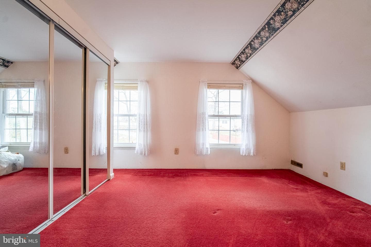 95 Massa Drive photo 17