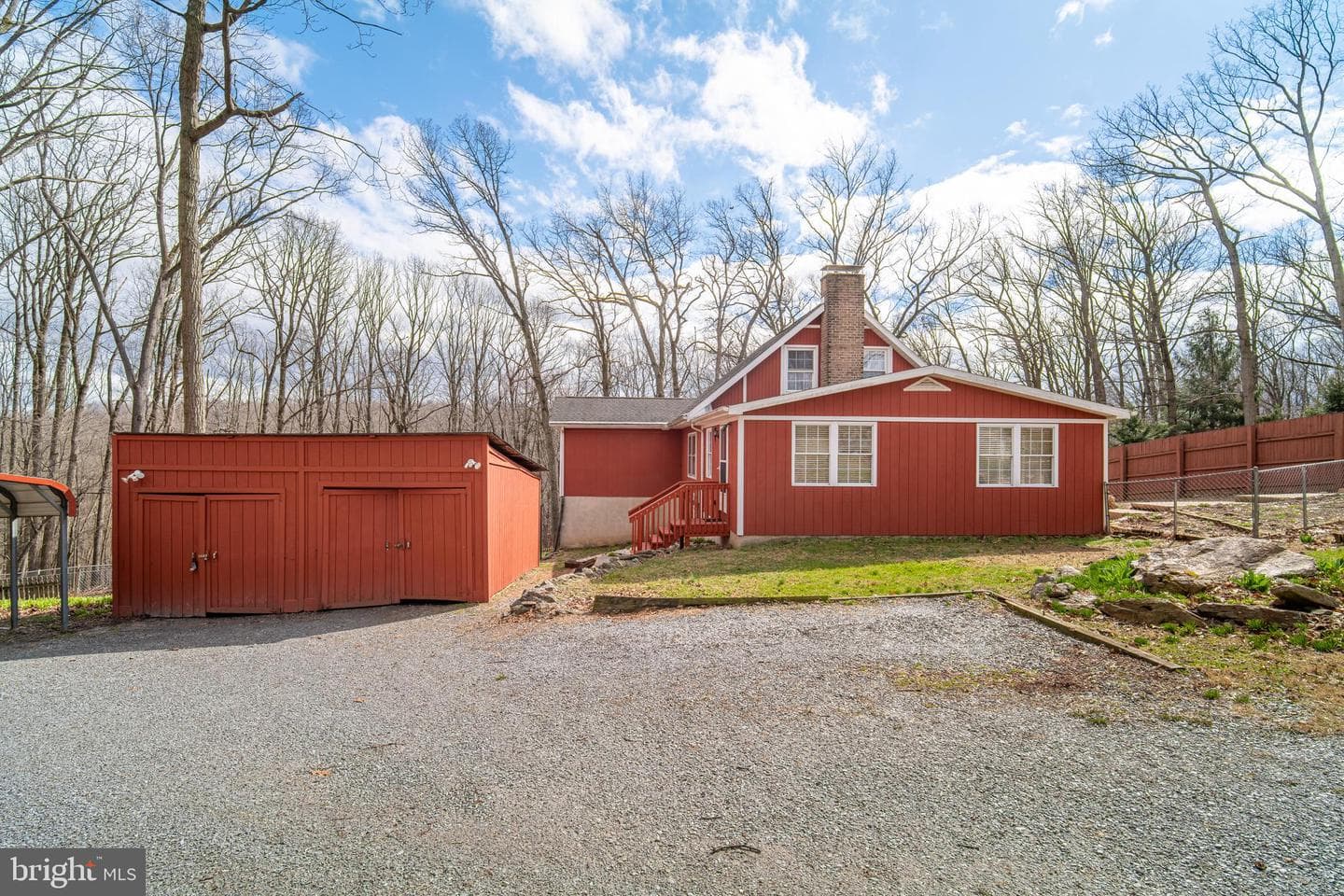 95 Massa Drive photo 3