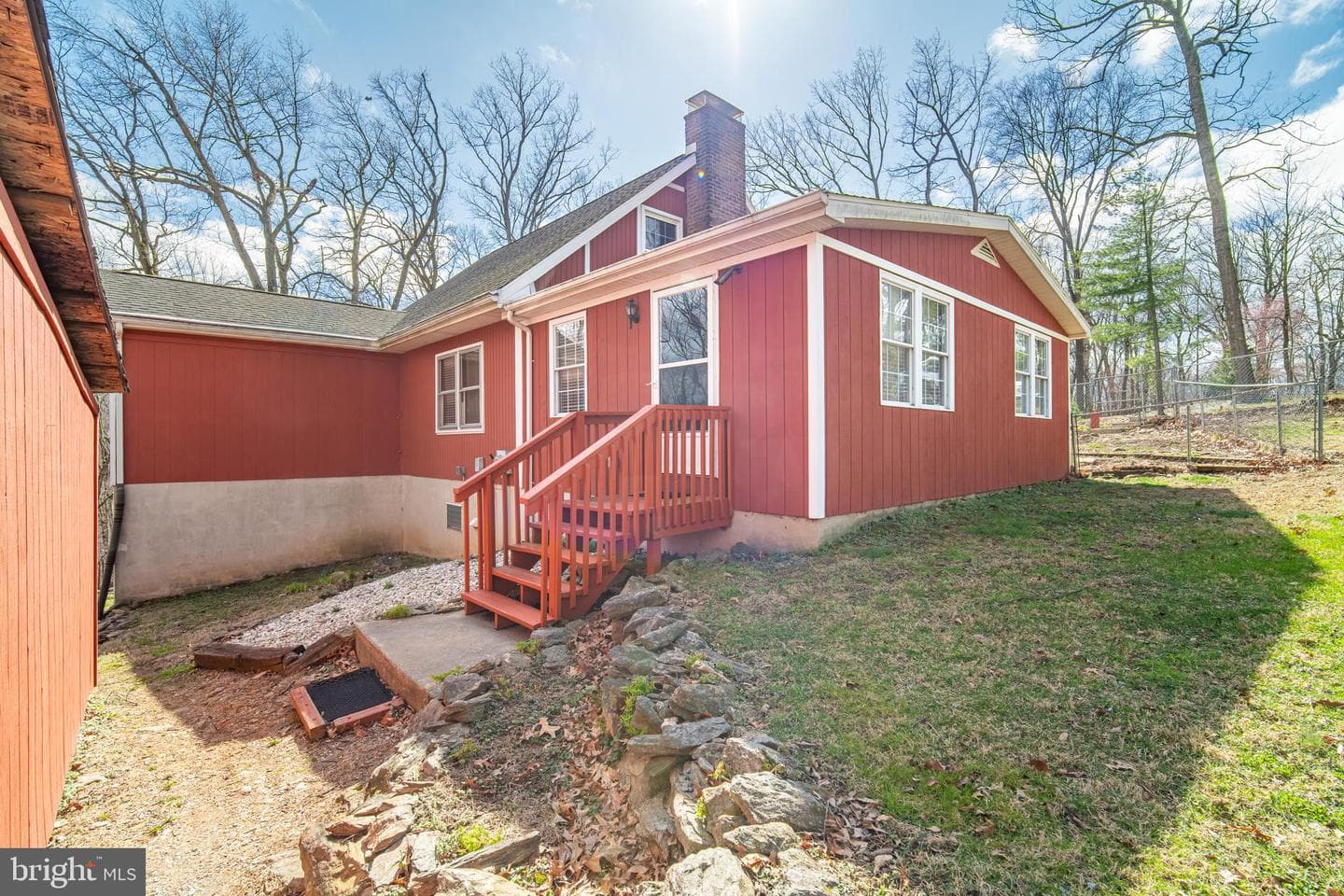 95 Massa Drive photo 6