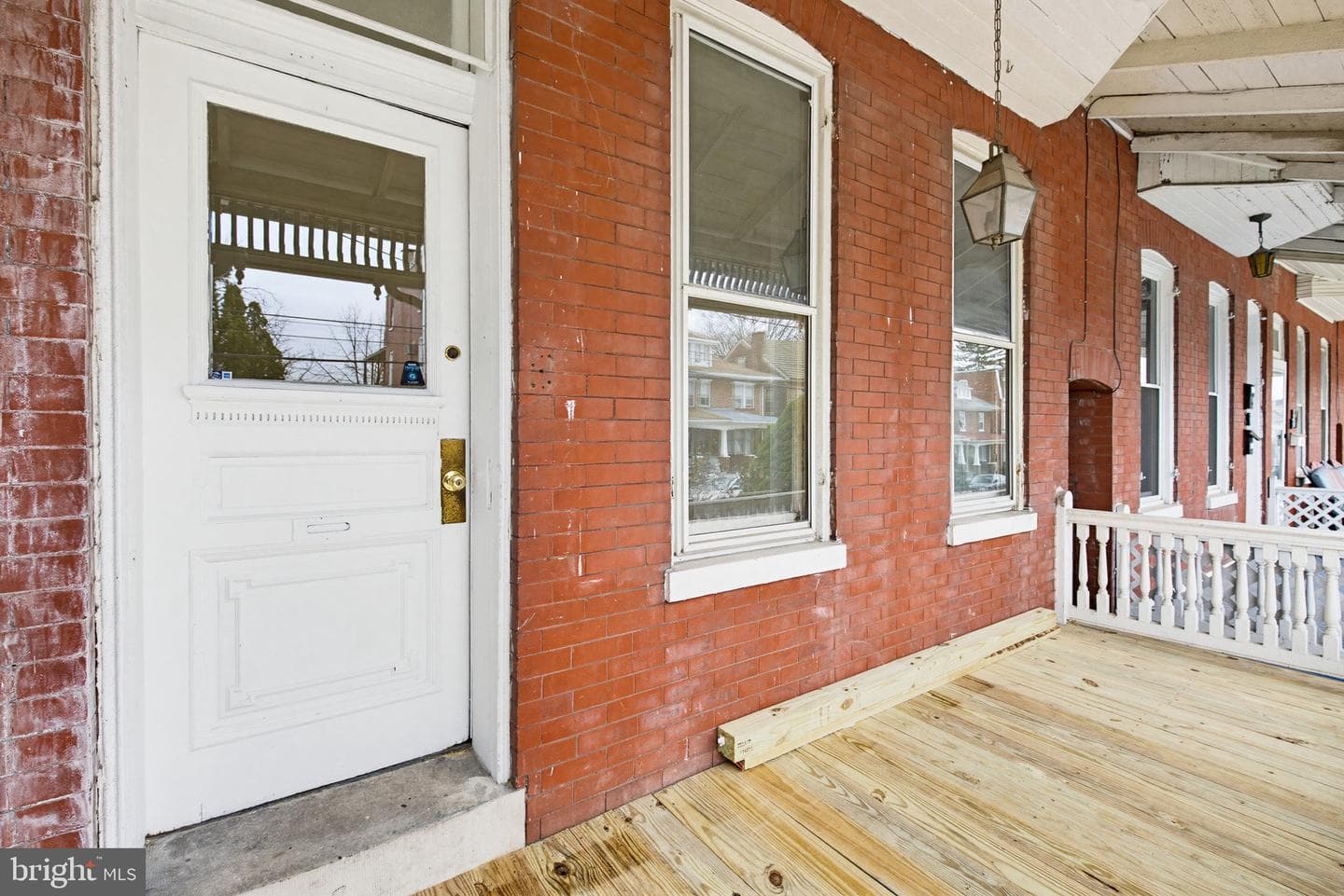 818 W King Street photo 7