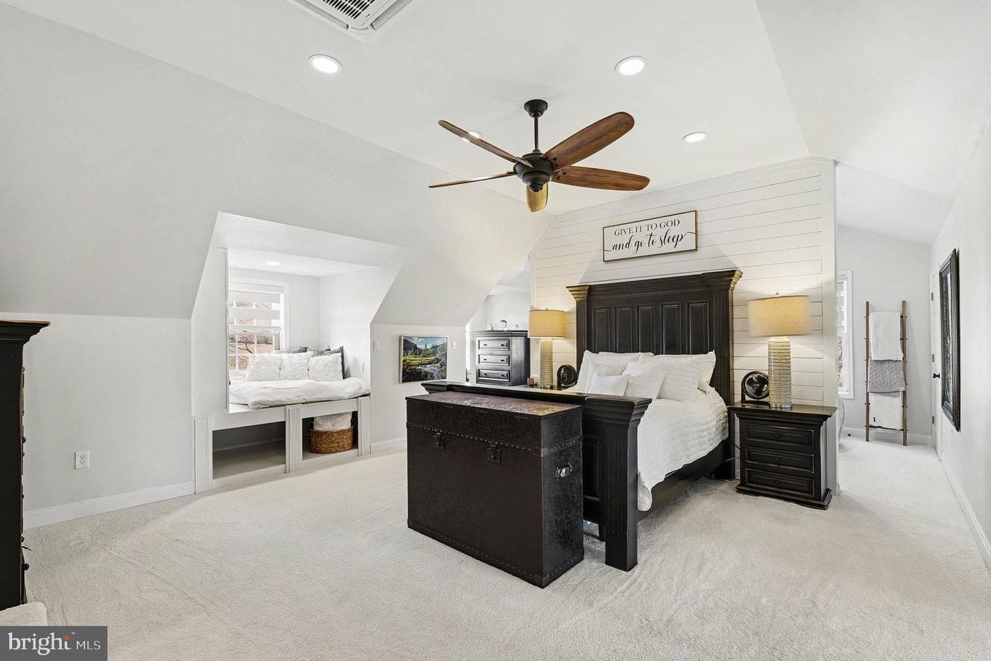 4460 Shangri La Road photo 25