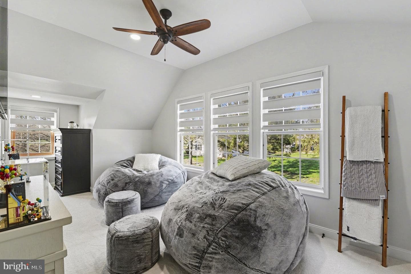 4460 Shangri La Road photo 27