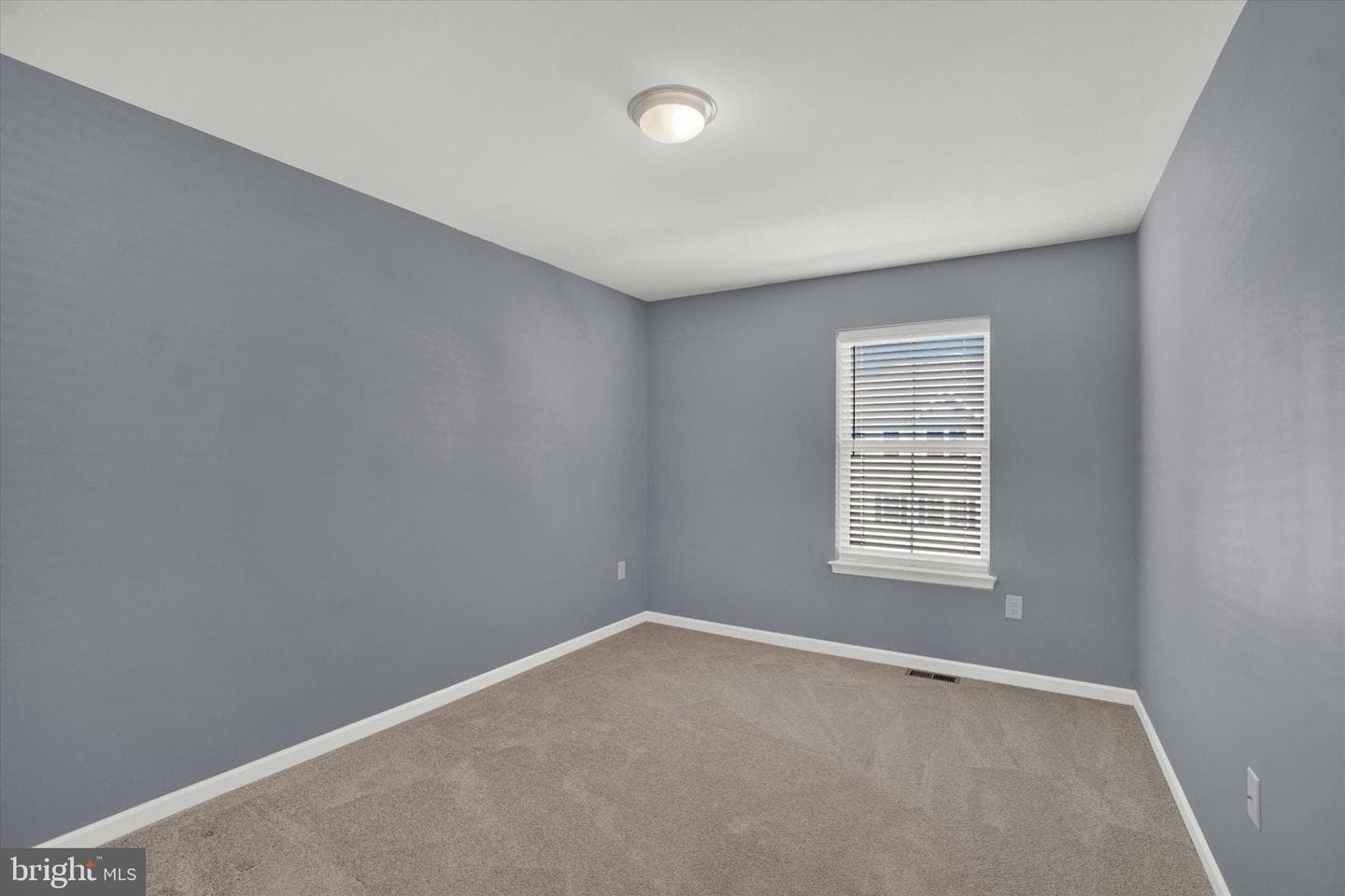 17995 Dave Anne Circle photo 14