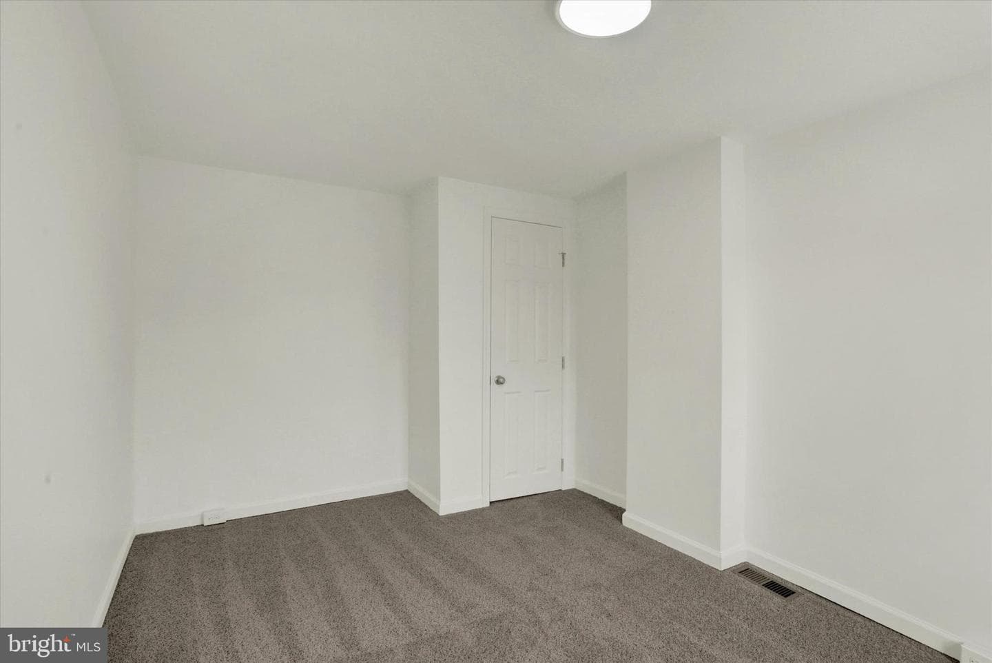 116 Lafayette Street photo 25