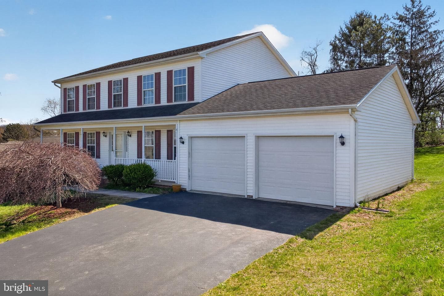 212 Sunset Circle photo 3
