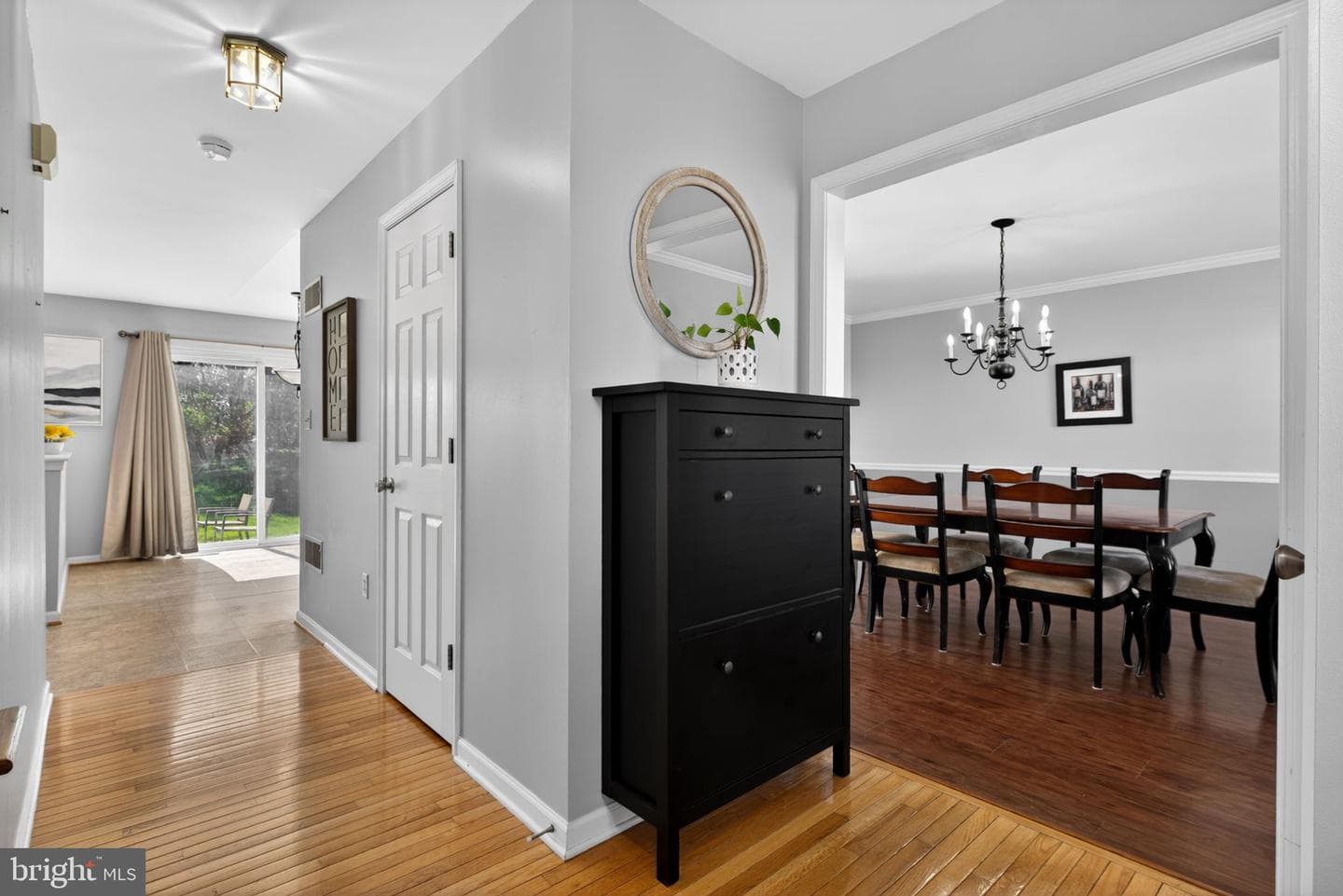 212 Sunset Circle photo 4