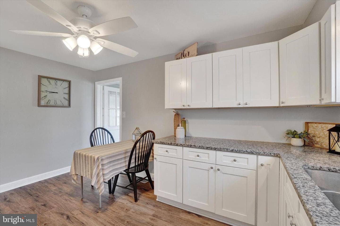 1423 Filbert Street photo 10