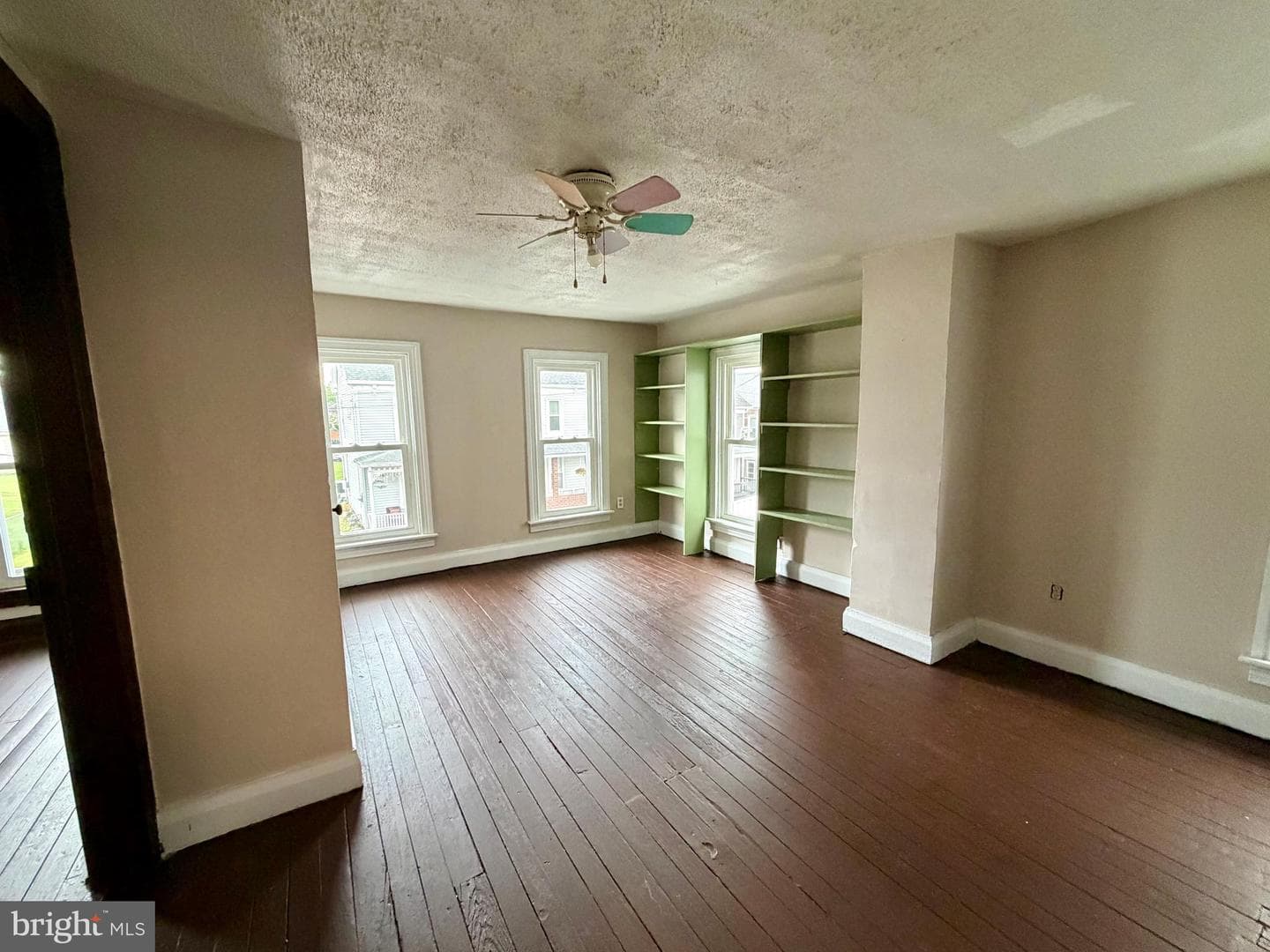 246 Locust Street photo 25