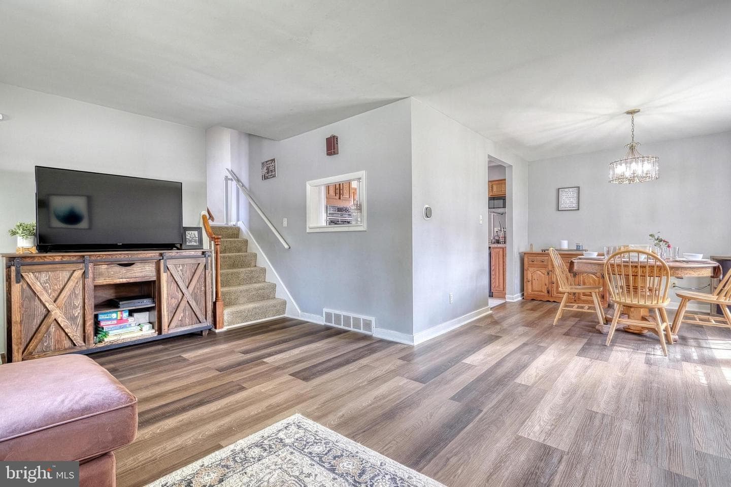 2420 Auburn Road photo 9