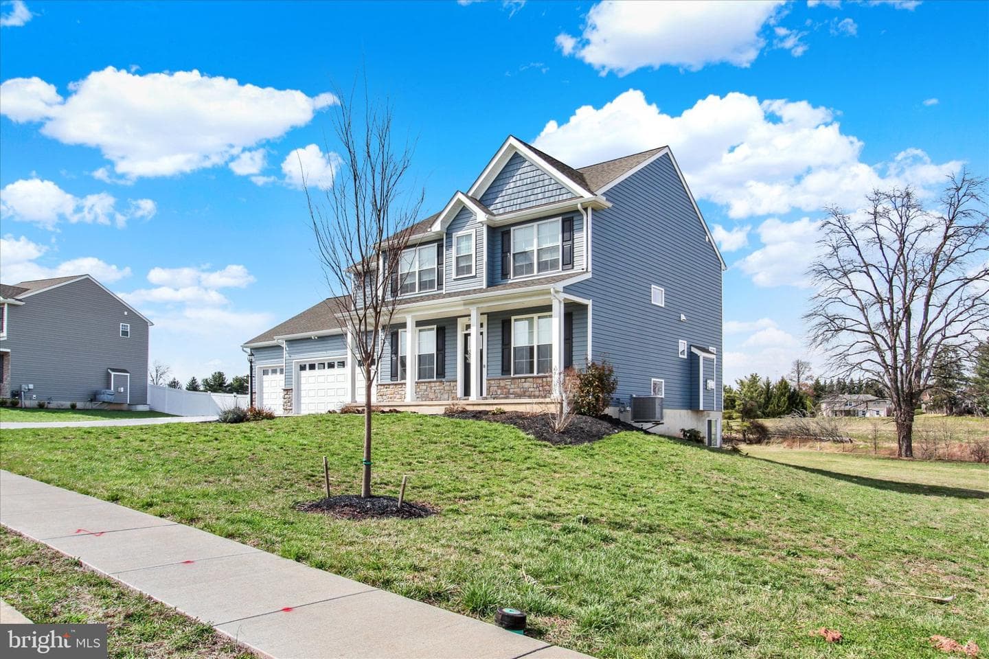 3828 Country Drive photo 2