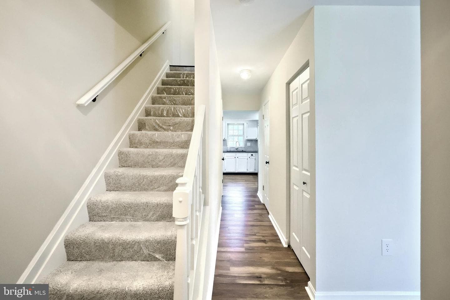 152 Crown Pointe Drive photo 4