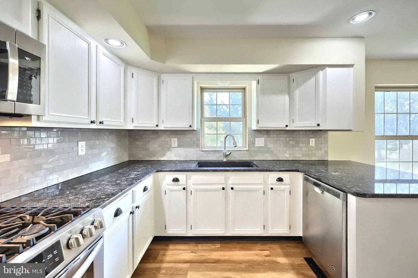 152 Crown Pointe Drive photo 9