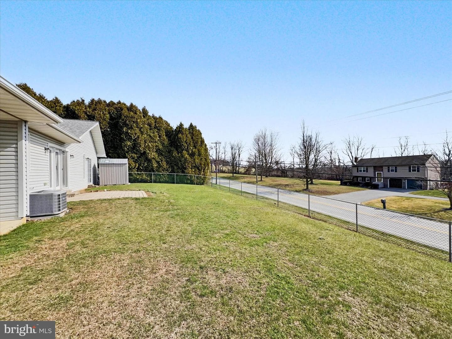 122 Overview Circle E photo 20