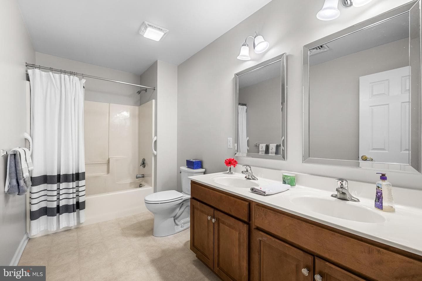 1115 Glen View Drive photo 34