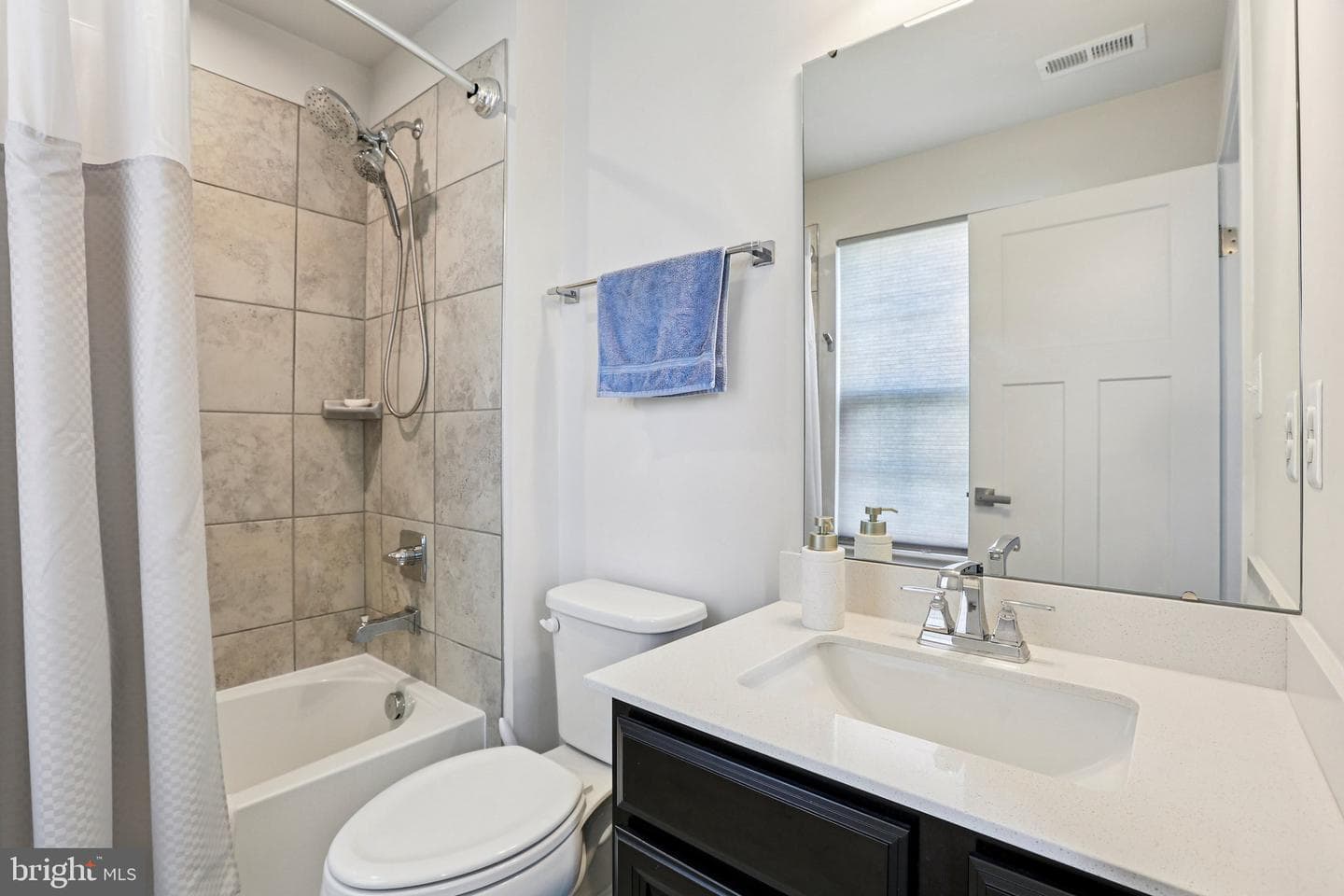70 Lady Harrington Drive photo 39