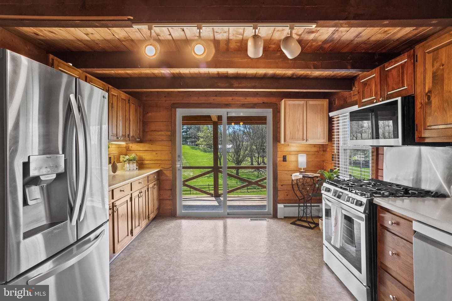 1570 Woodberry Road photo 14