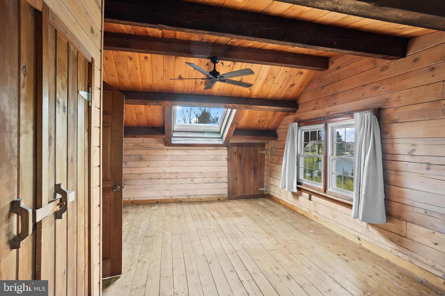 1570 Woodberry Road photo 26