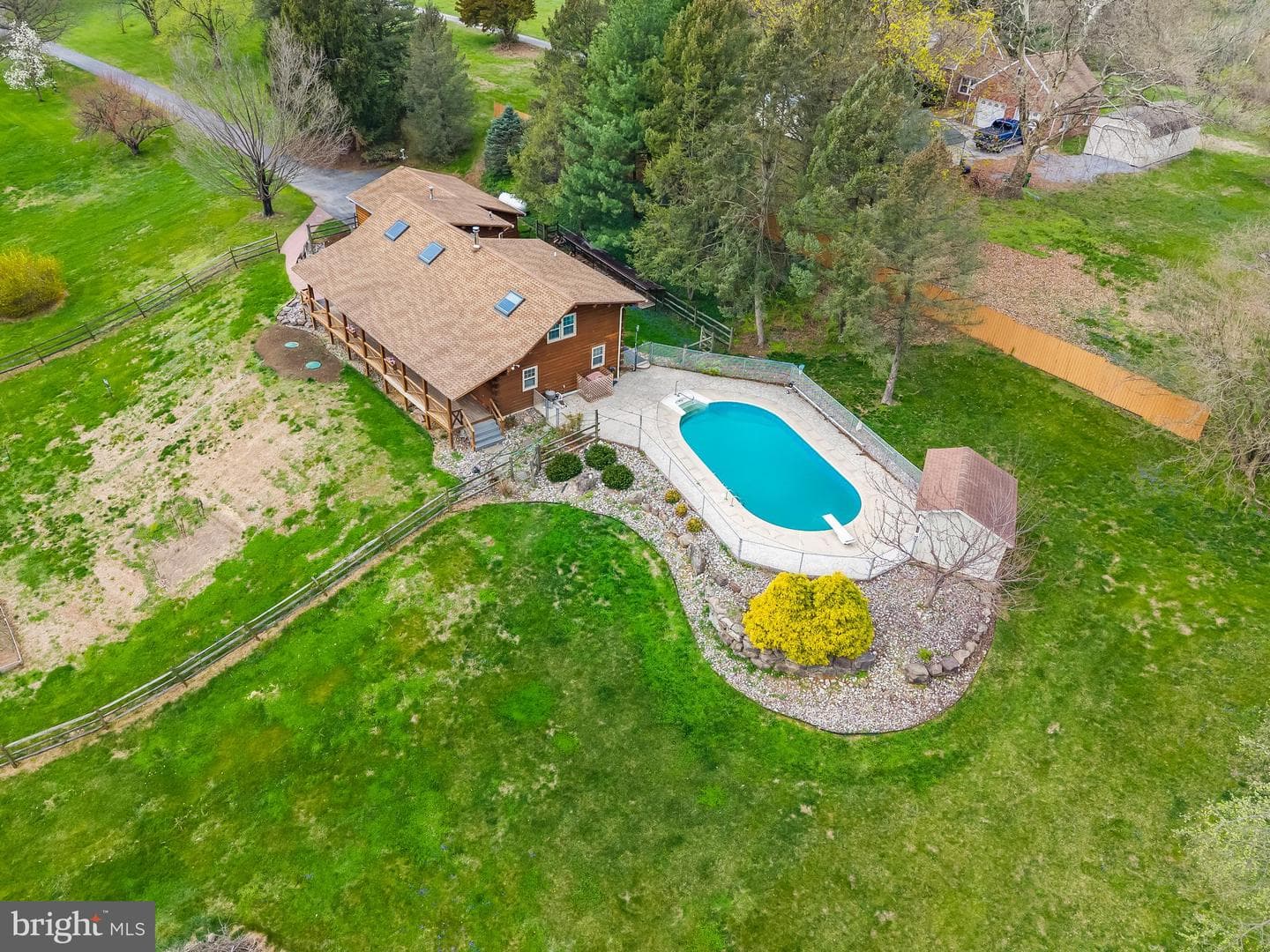 1570 Woodberry Road photo 43
