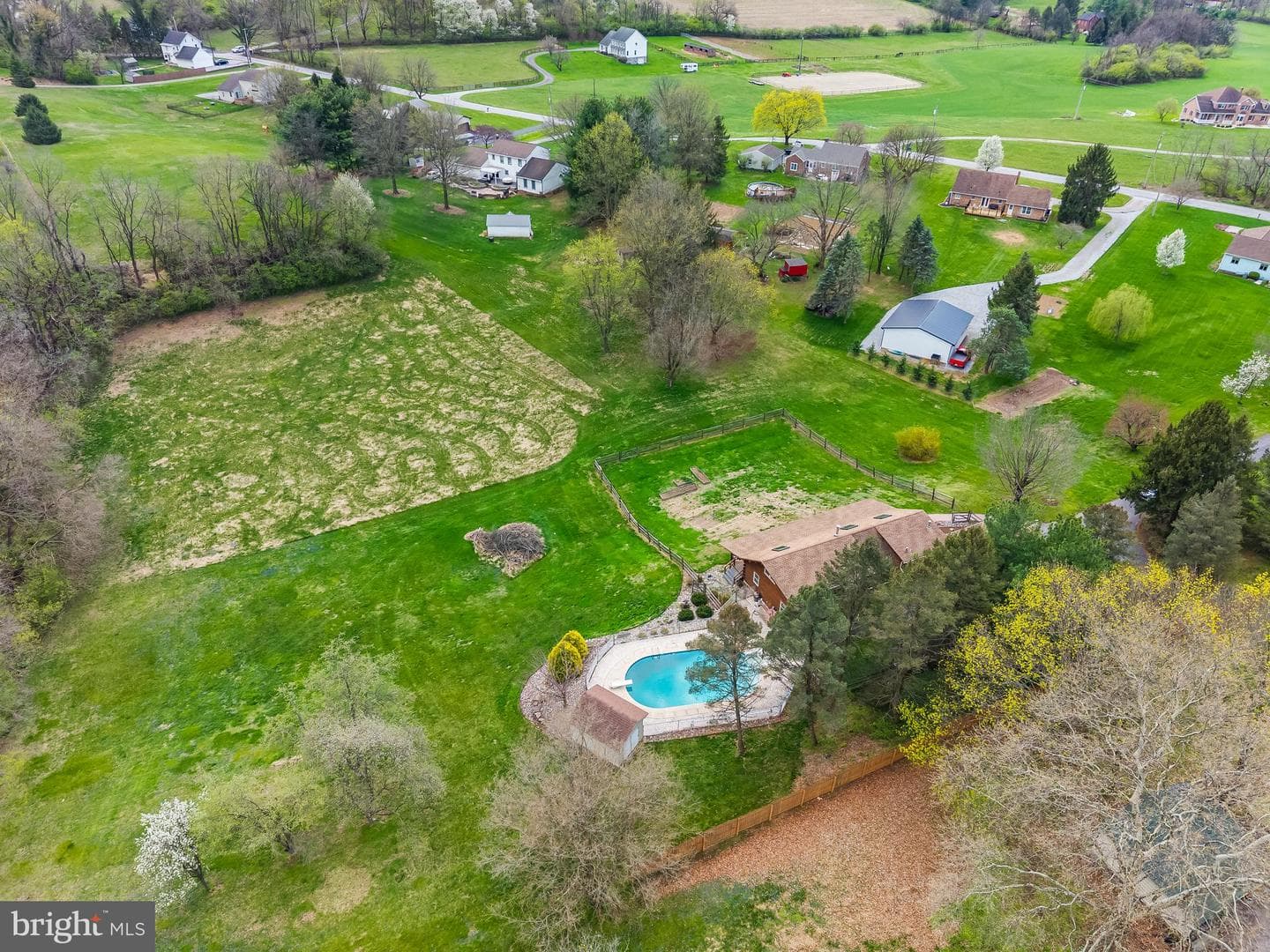 1570 Woodberry Road photo 46