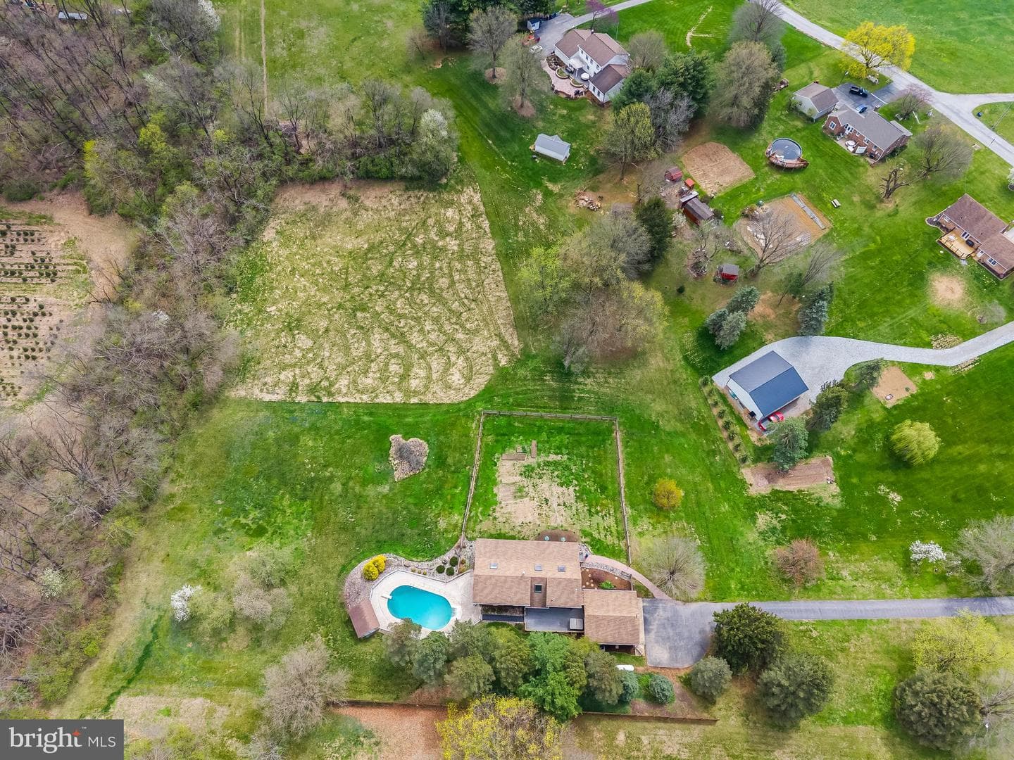 1570 Woodberry Road photo 50