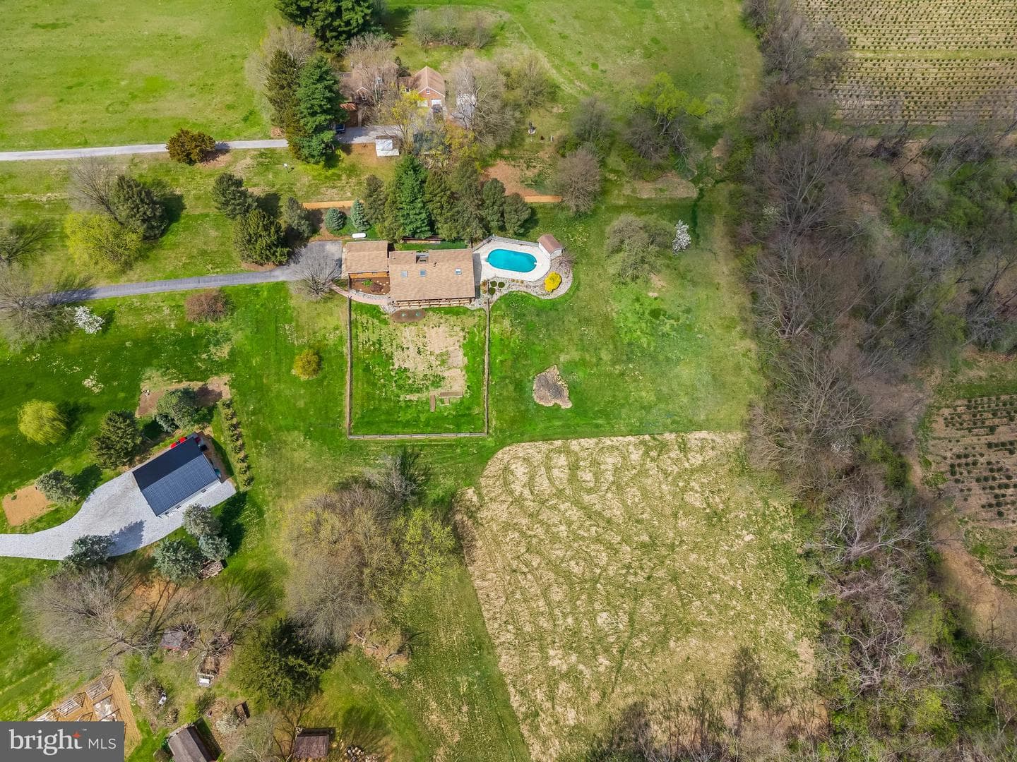 1570 Woodberry Road photo 52