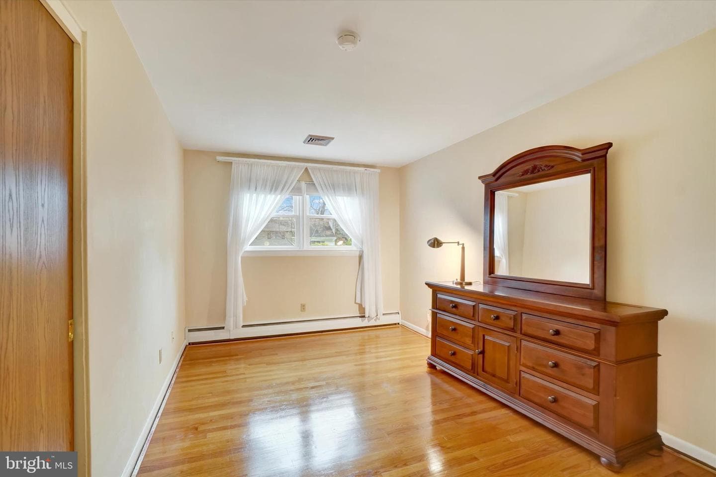 91 Lynbrook Drive S photo 19