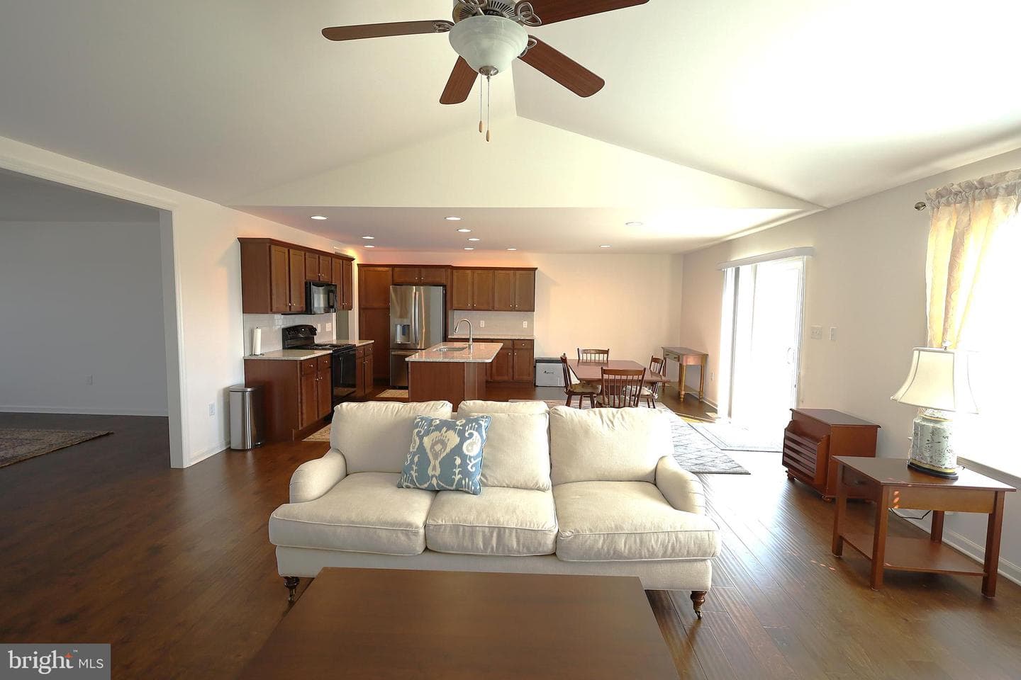 613 Rishel Drive photo 8