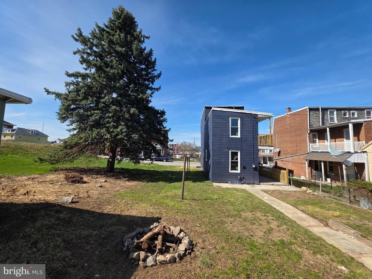 1306 W Poplar Street photo 10