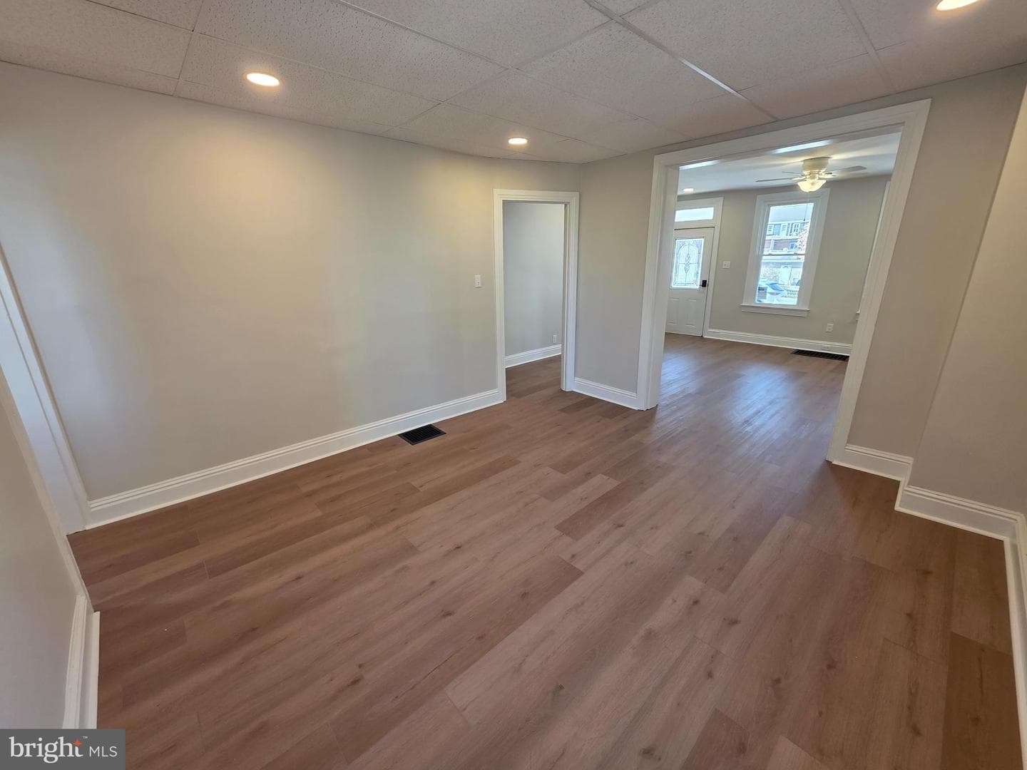 1306 W Poplar Street photo 18