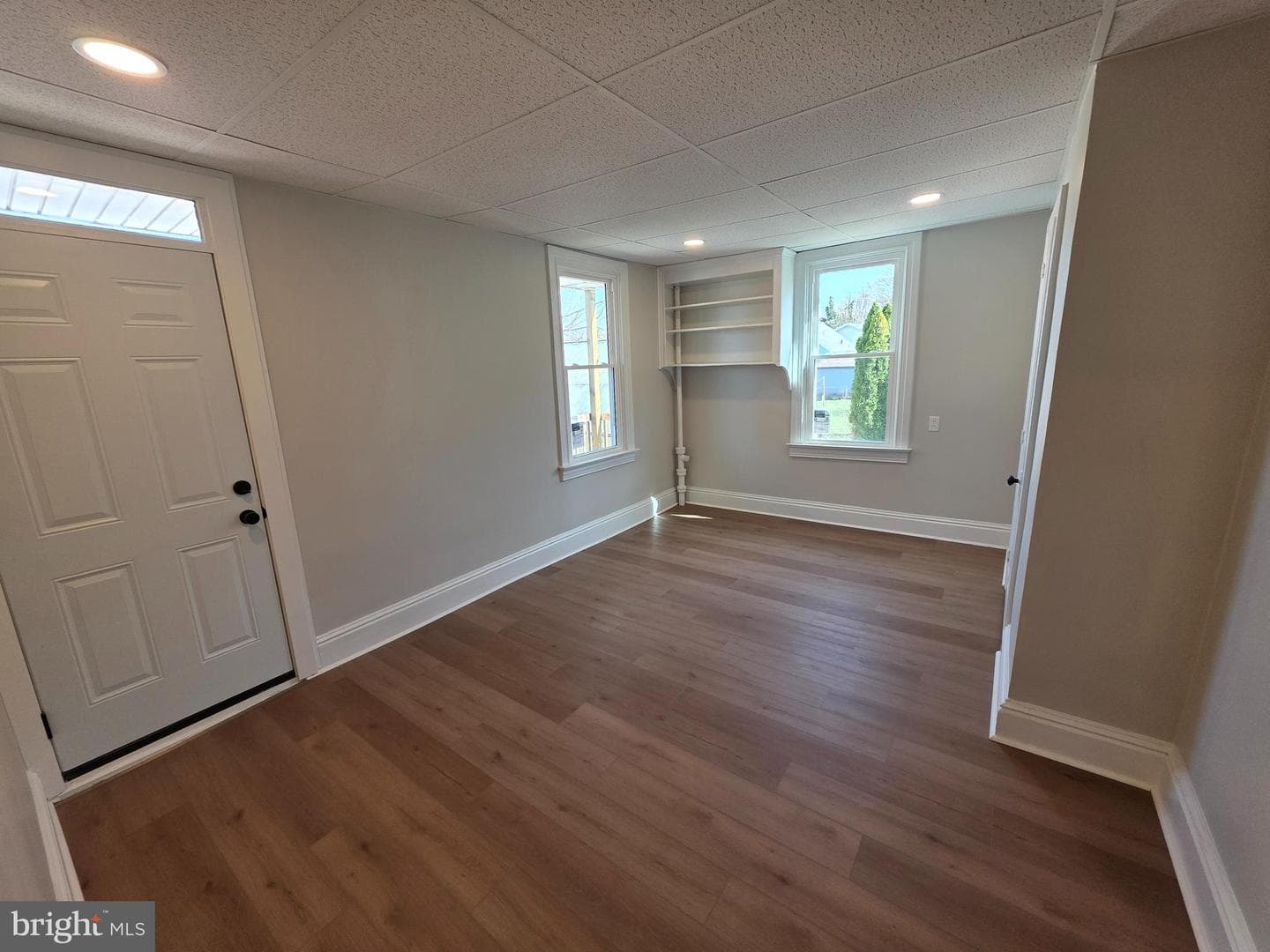 1306 W Poplar Street photo 26