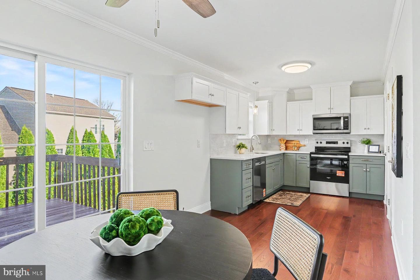 55 Burberry Lane photo 10