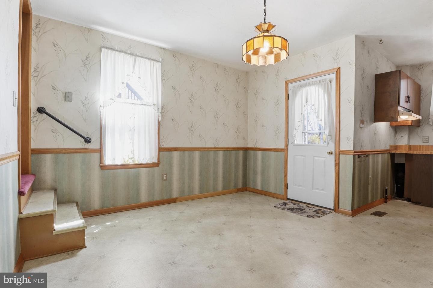 543 Baer Avenue photo 10