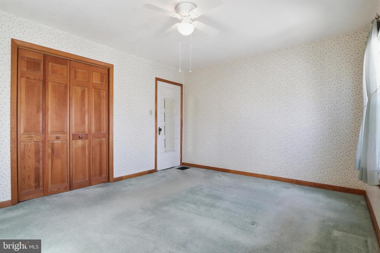 543 Baer Avenue photo 25