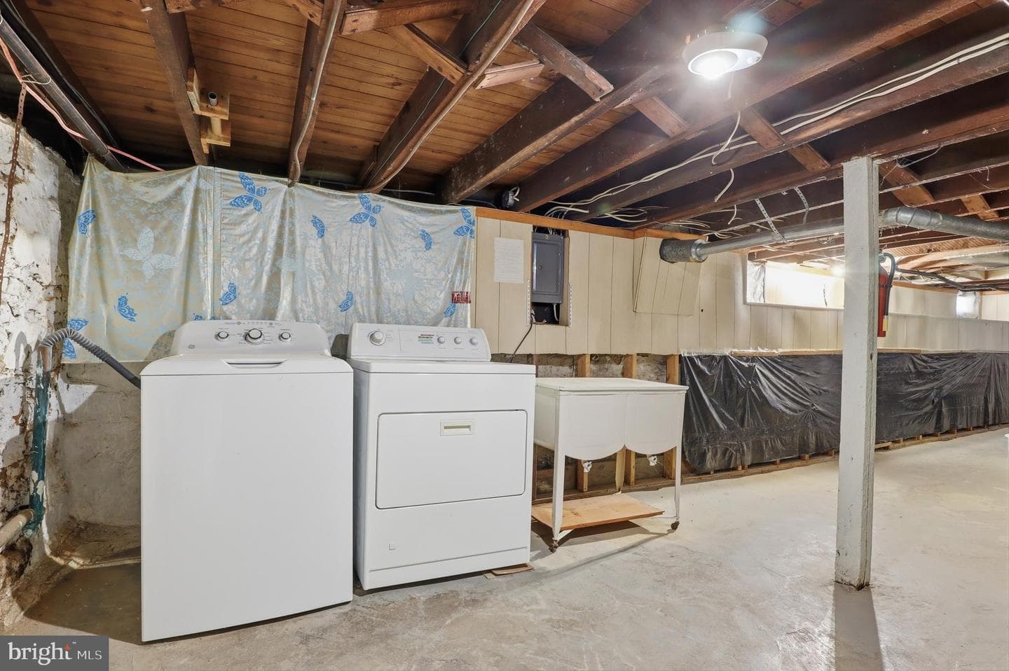 543 Baer Avenue photo 30