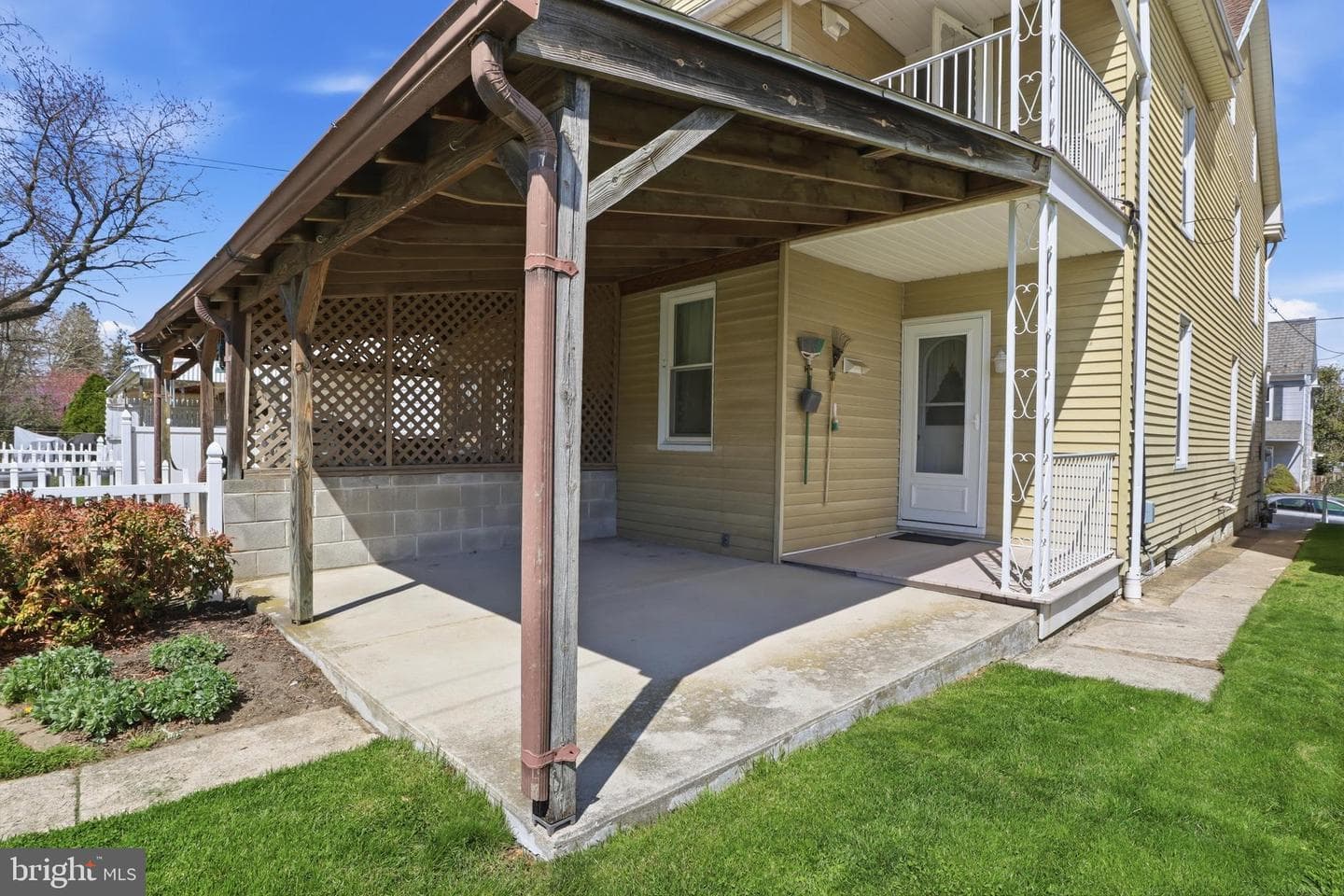543 Baer Avenue photo 33