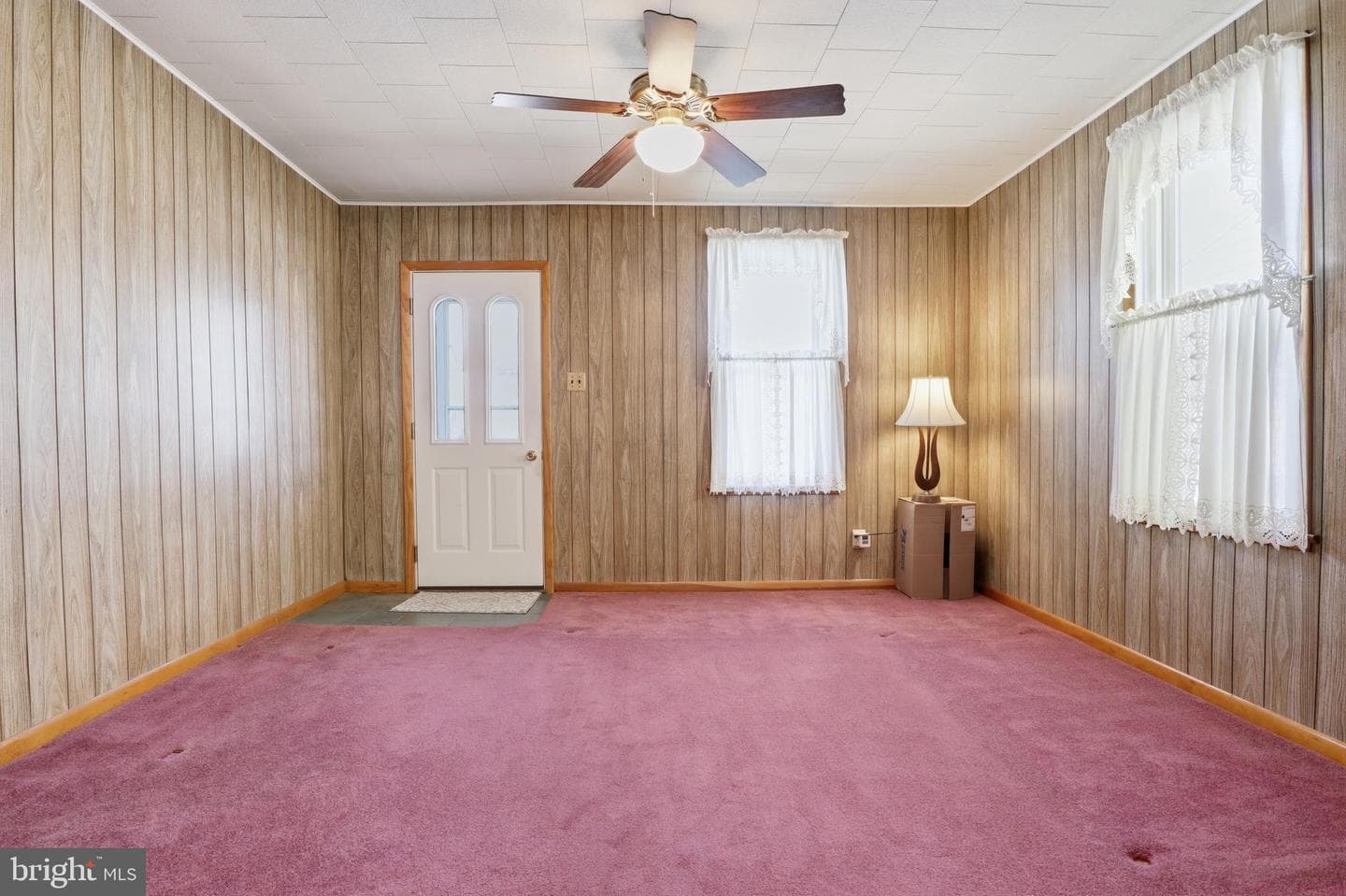 543 Baer Avenue photo 7